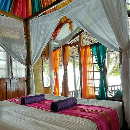 Belantara Beachfront Vengurla Bagian luar foto
