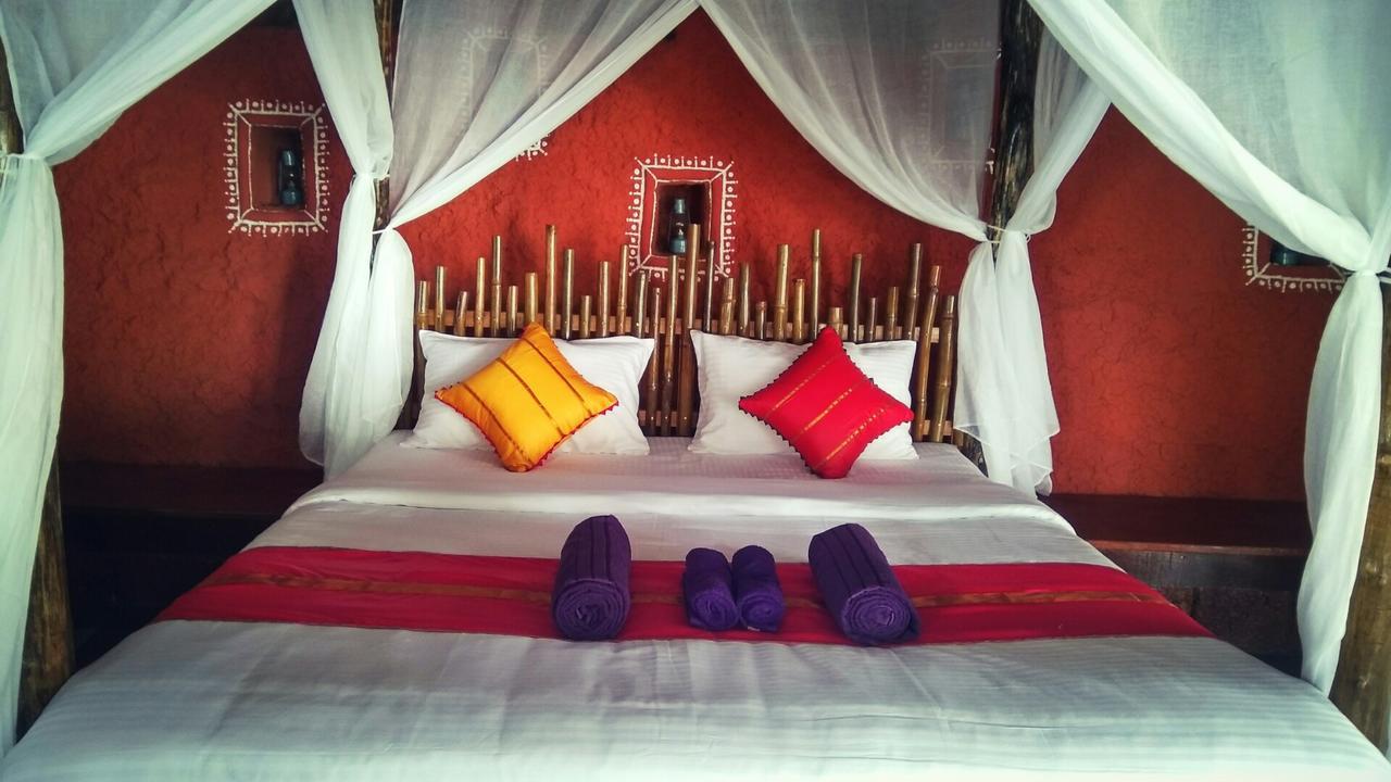 Belantara Beachfront Vengurla Bagian luar foto