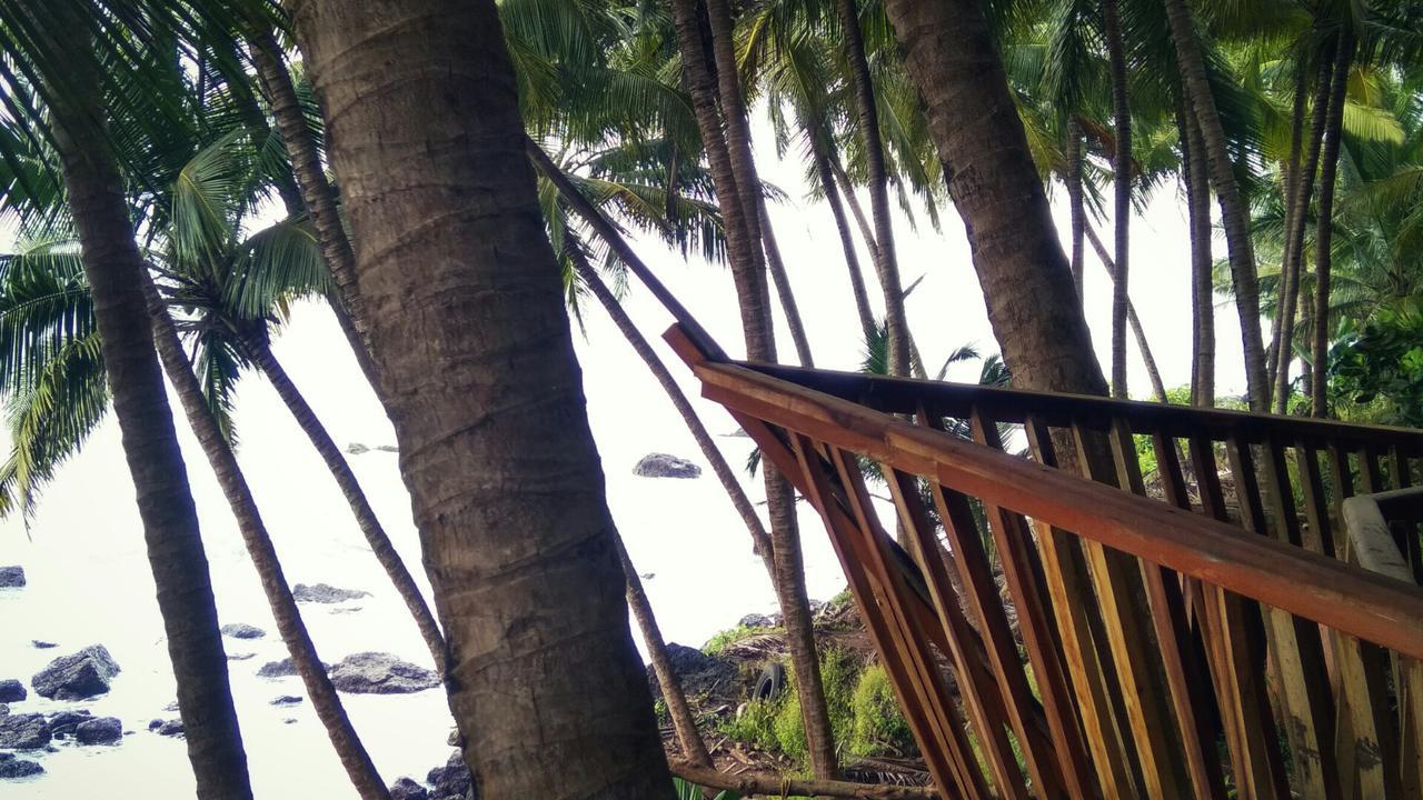 Belantara Beachfront Vengurla Bagian luar foto
