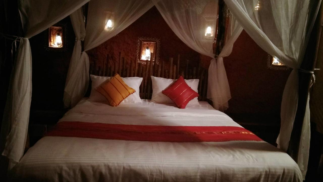 Belantara Beachfront Vengurla Bagian luar foto