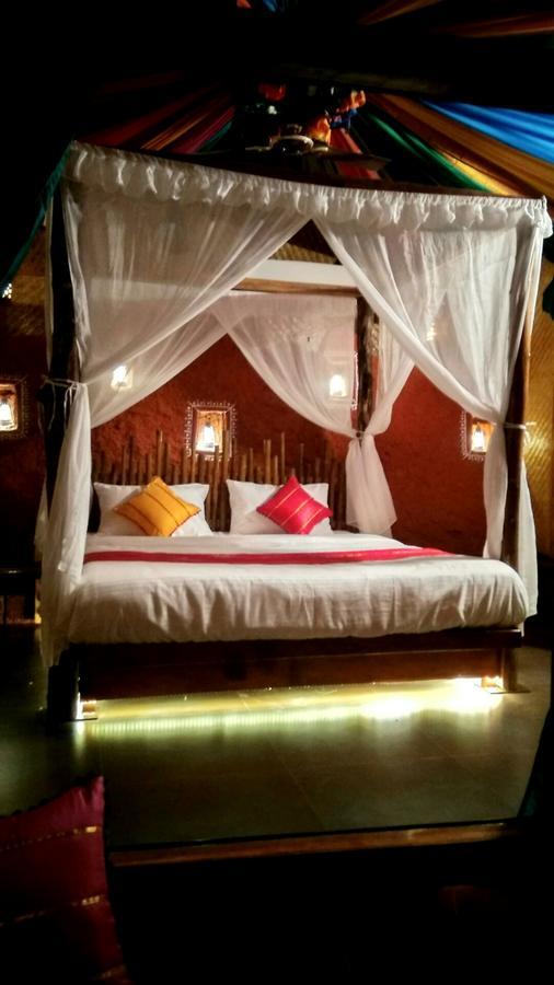Belantara Beachfront Vengurla Bagian luar foto