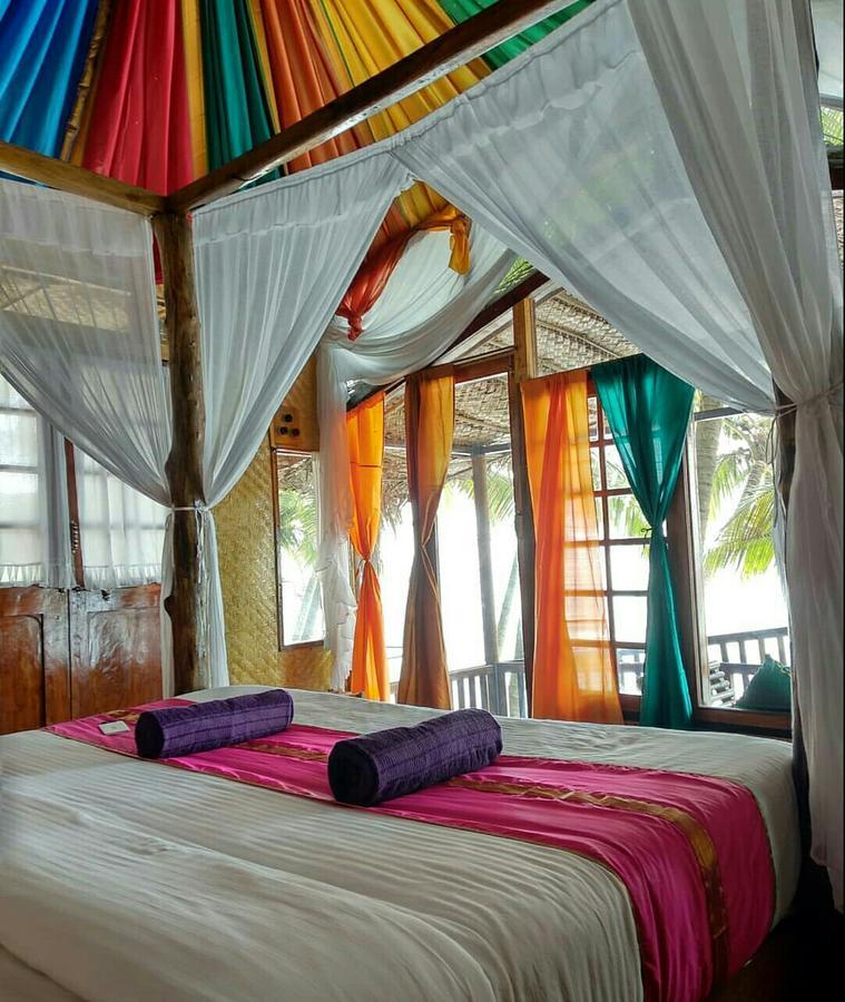 Belantara Beachfront Vengurla Bagian luar foto