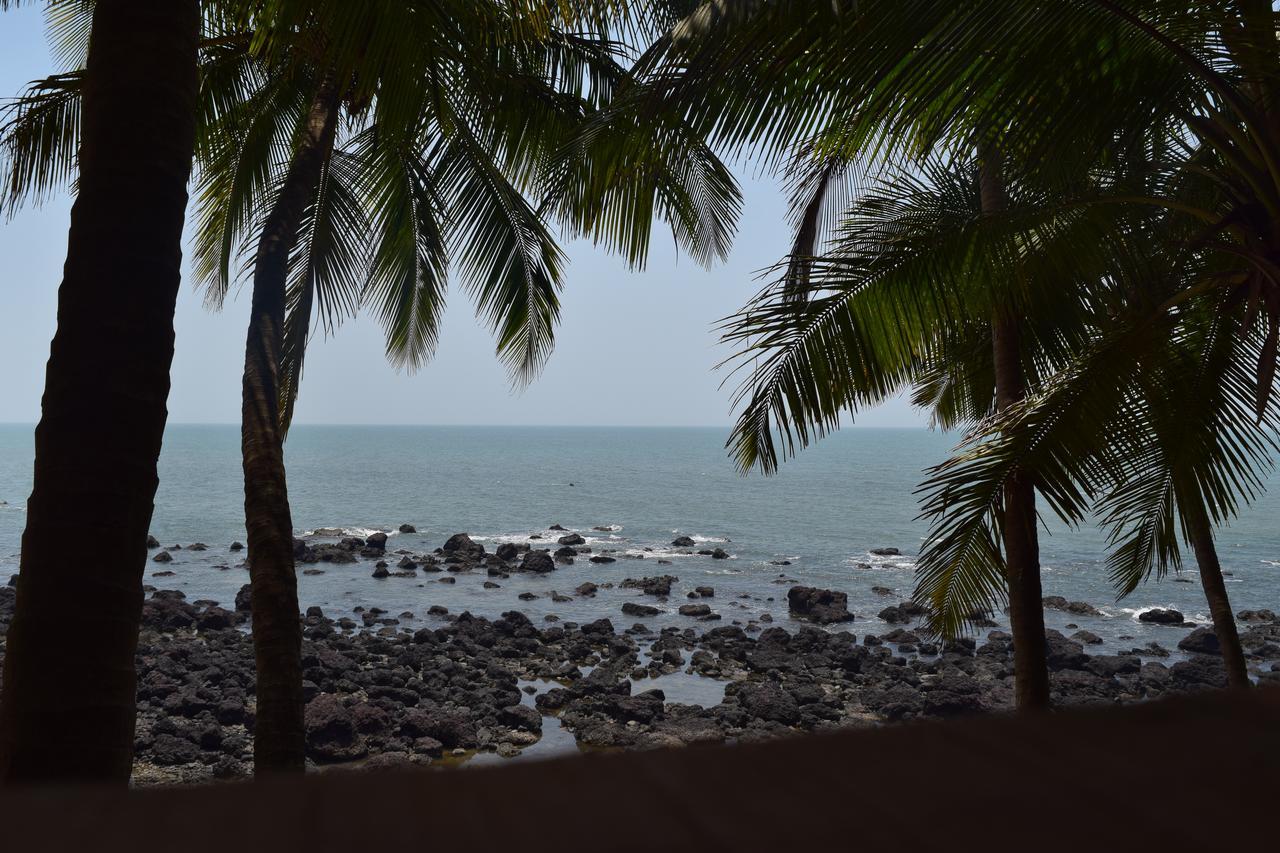 Belantara Beachfront Vengurla Bagian luar foto
