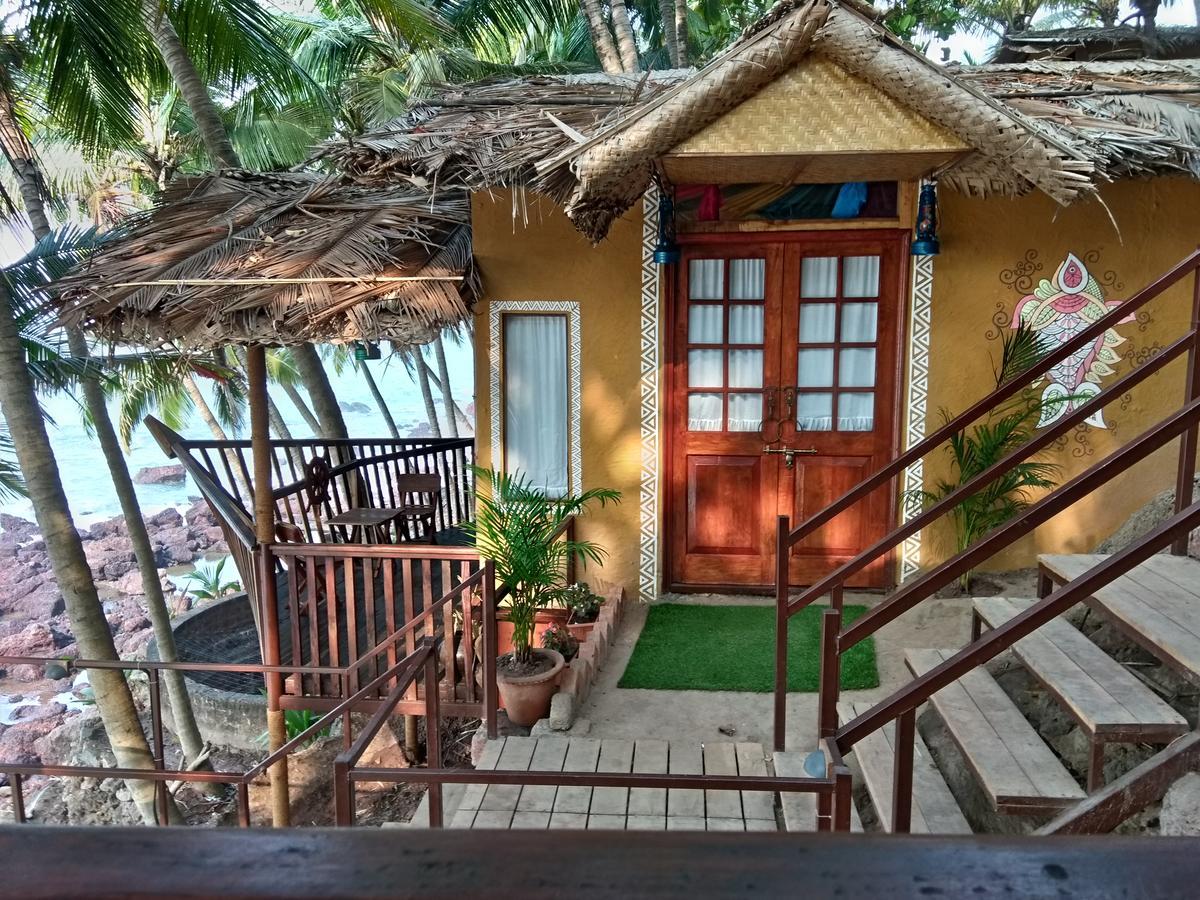 Belantara Beachfront Vengurla Bagian luar foto